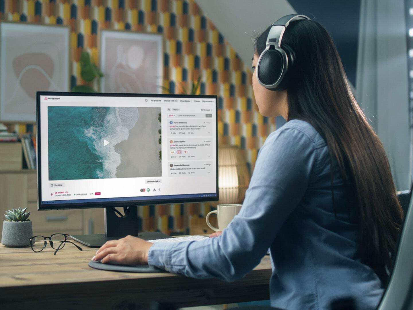 Woman with headphones using Mixup